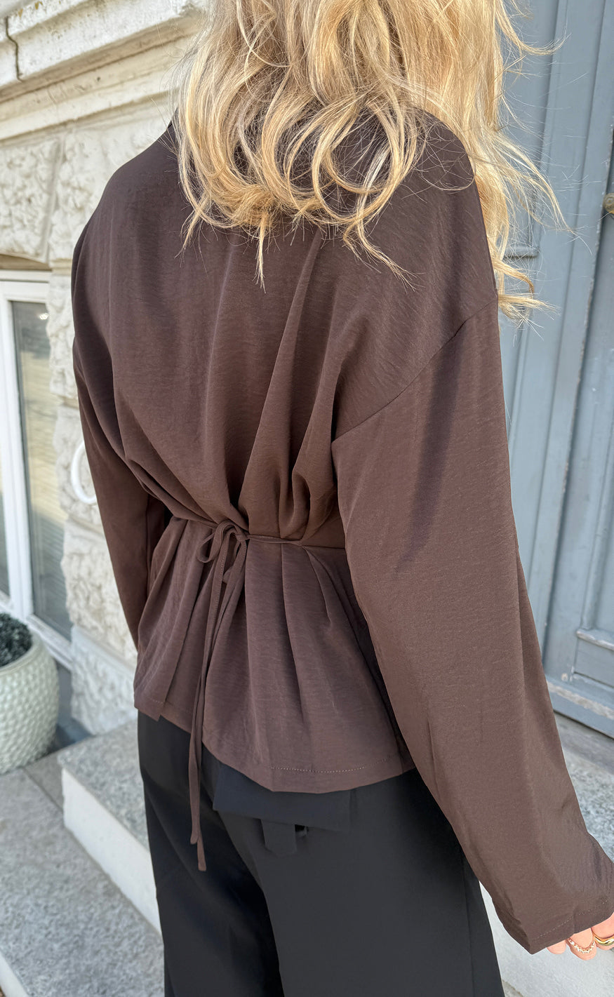 Say INA Copenhagen Bluse - Zenia Zip - Dark Brown